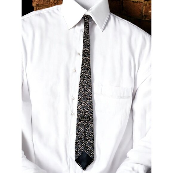 Pavia Handmade in Italy 100% Silk Geometric Pattern Tie—Elegant & Timeless Desig - Picture 3 of 10
